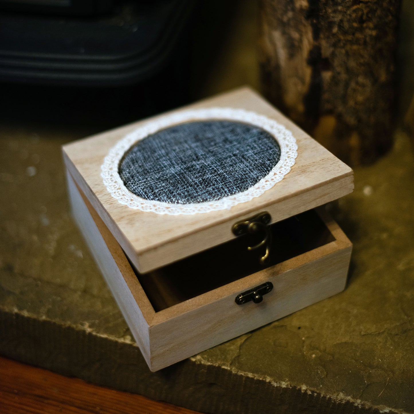 Wooden Chesterfield Trinket Box