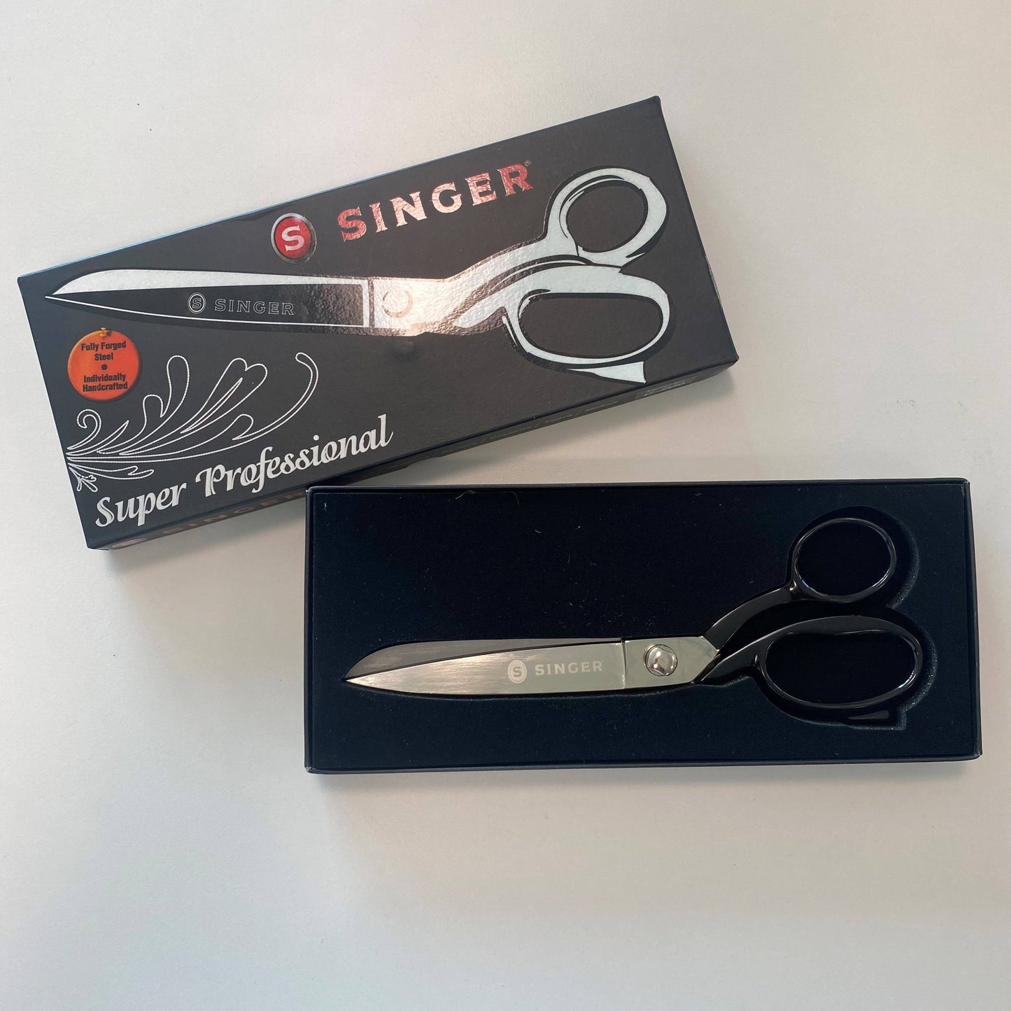 Singer Super Professional Tailor 9" Shears (Black Handle)