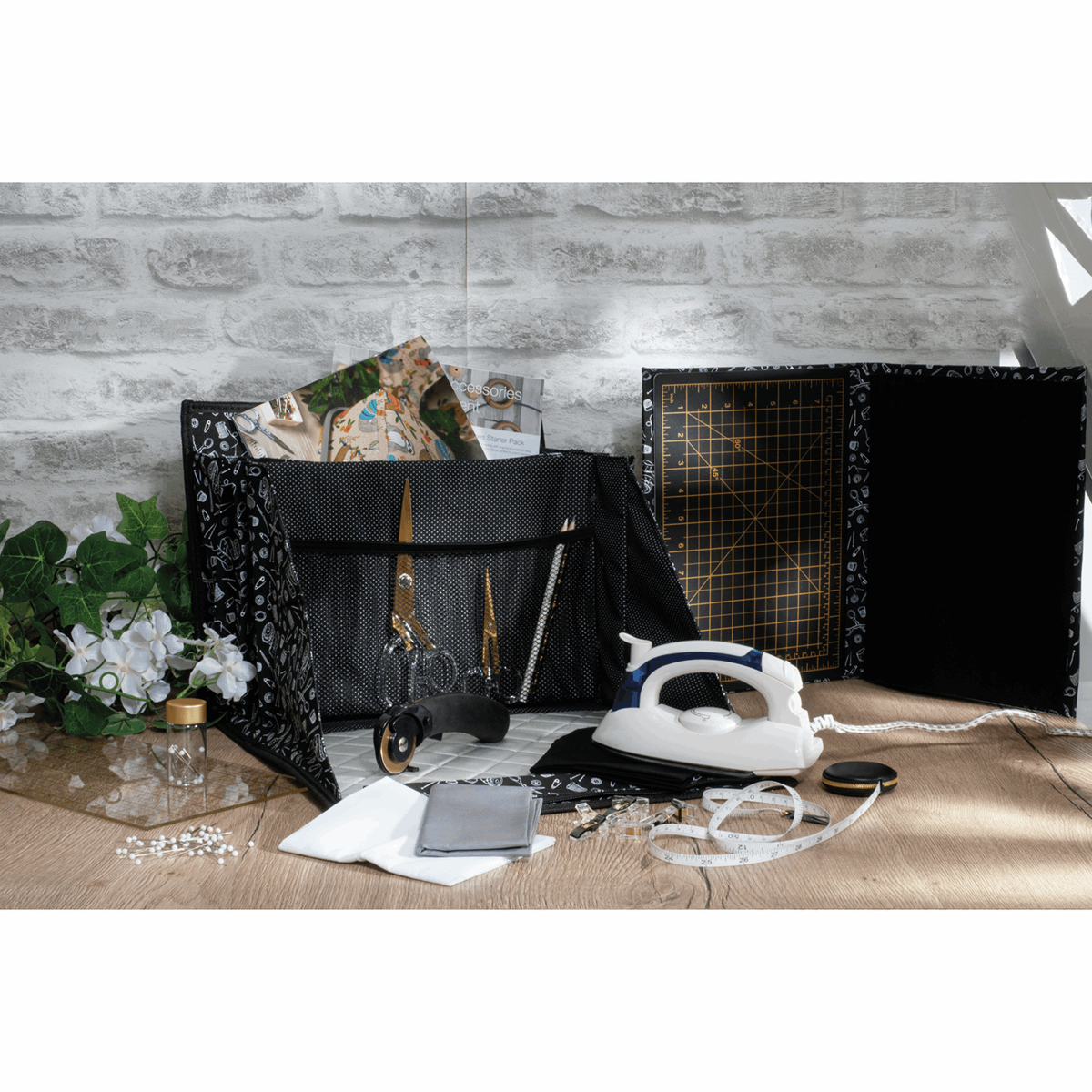 Premium Quilters 4 in 1 Multi-Mat - Gold Notions 30 x 24cm *Hemline Gold Edition*