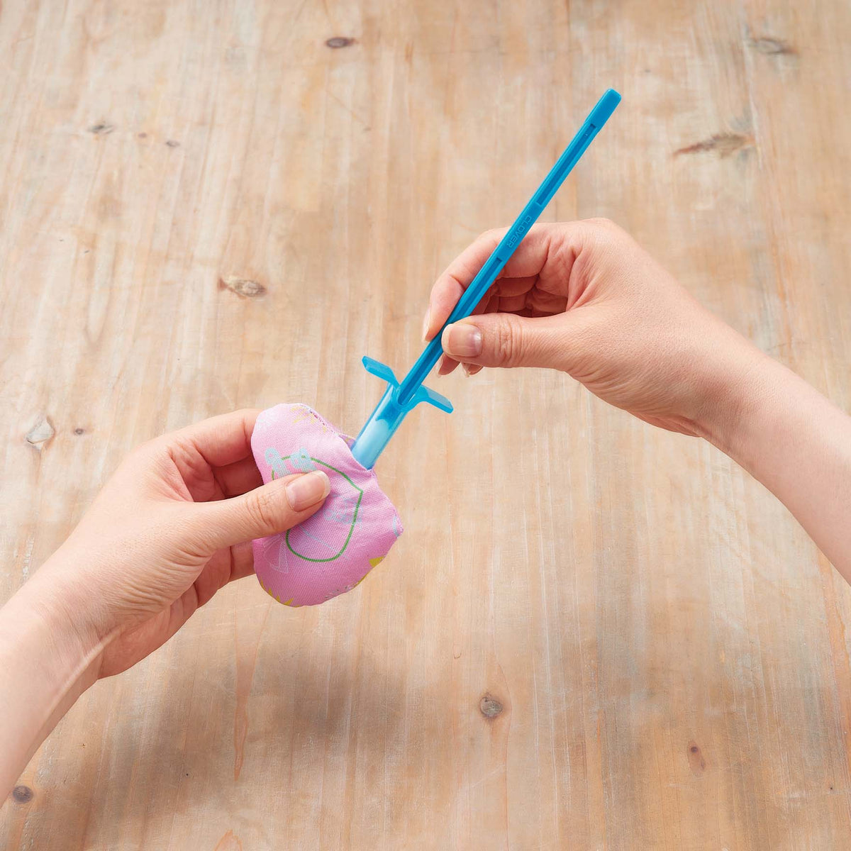 Clover small syringe stuffing tool
