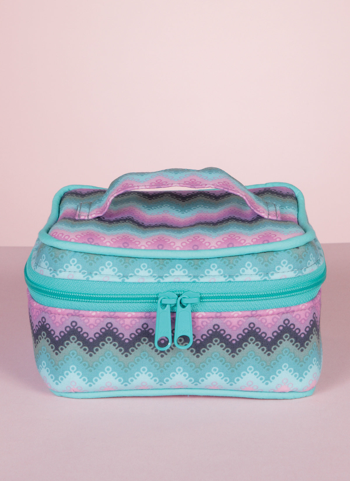 McCall's M7487 sewing pattern envelope showing travel case designs