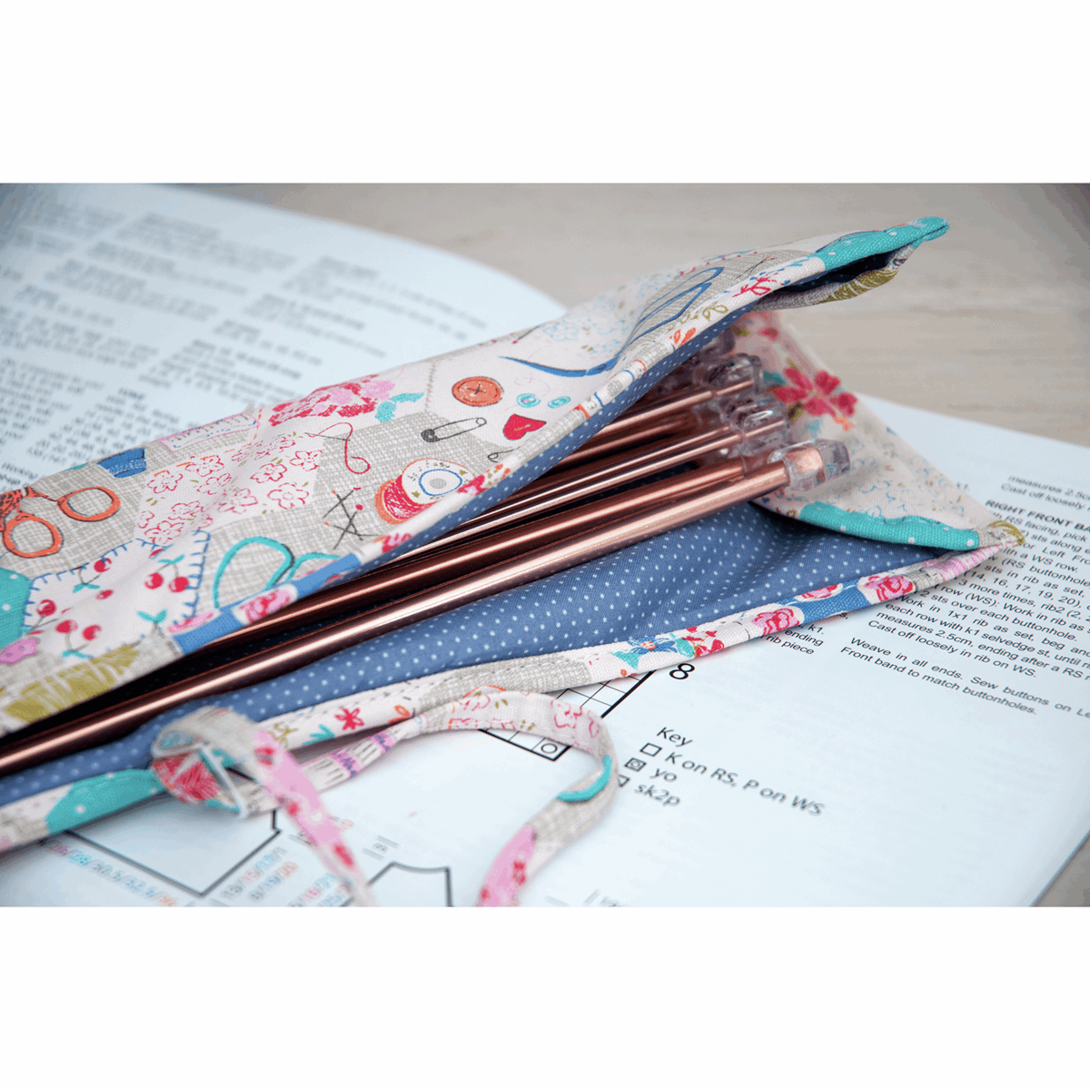 Filled Knitting Pin Roll - Notions