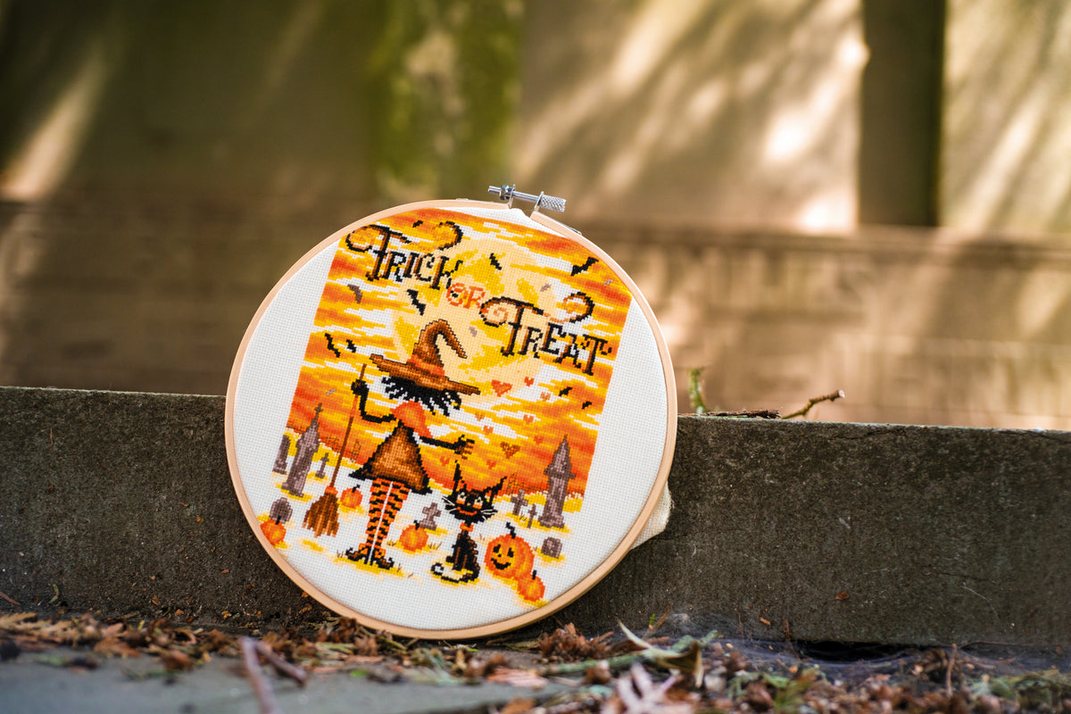 Vervaco Trick or Treat Halloween cross stitch kit design