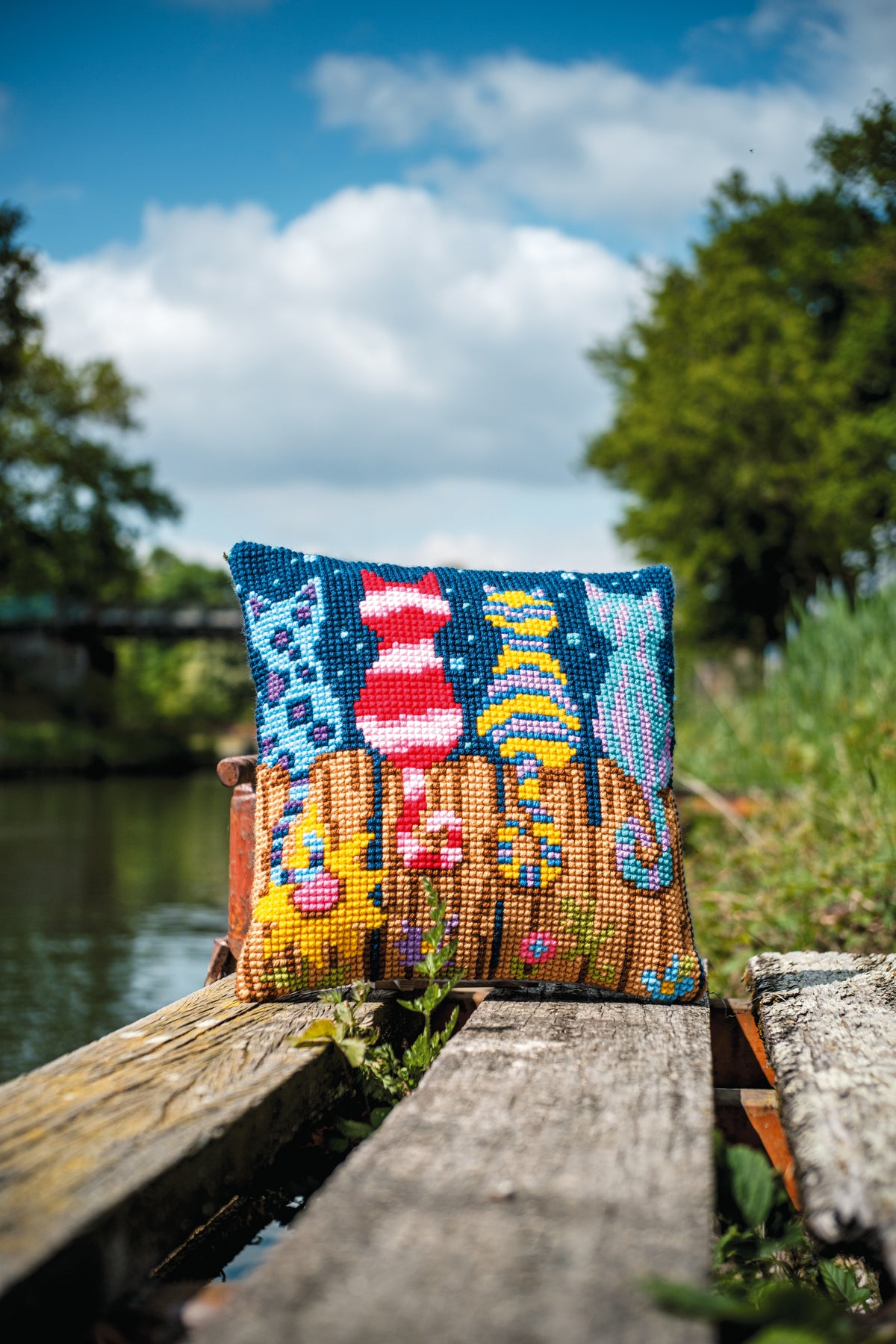 Vervaco Cats on Fence chunky cross stitch cushion design