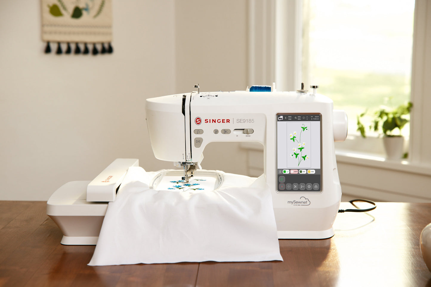 Singer SE9185 Sewing, Quilting and Embroidery machine - Ex Display