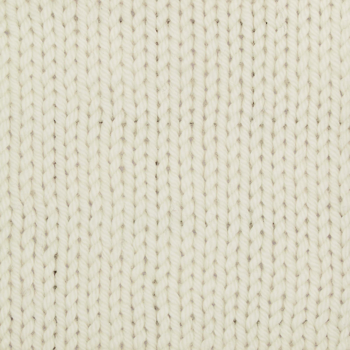Skein of Symfonie Bella semi-solid merino yarn in Jasmine