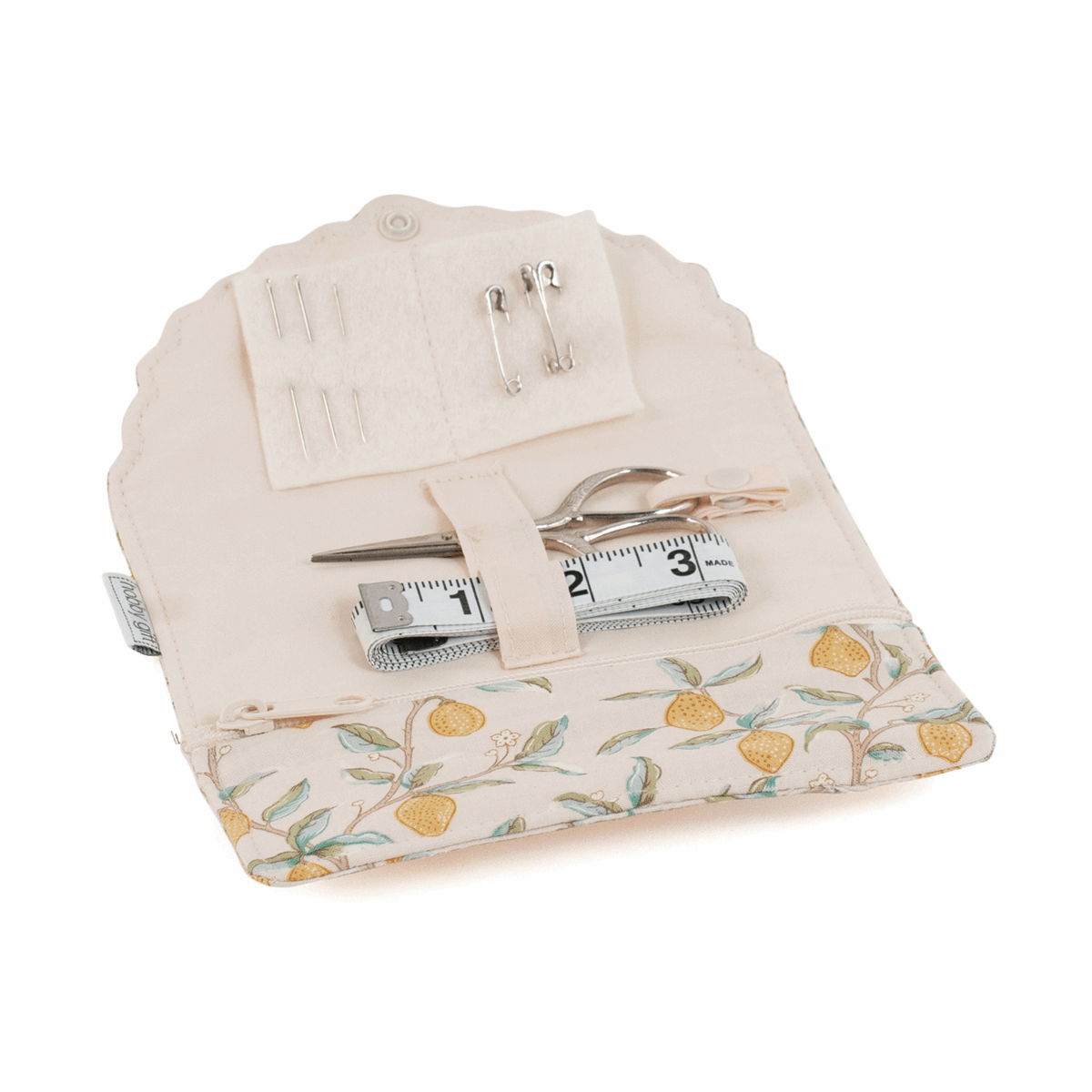 Morris Lemons Fold-Over Scalloped Edge Sewing Kit