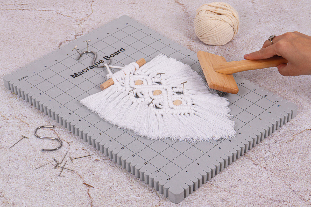 Macrame brush with steel teeth and ergonomic handle