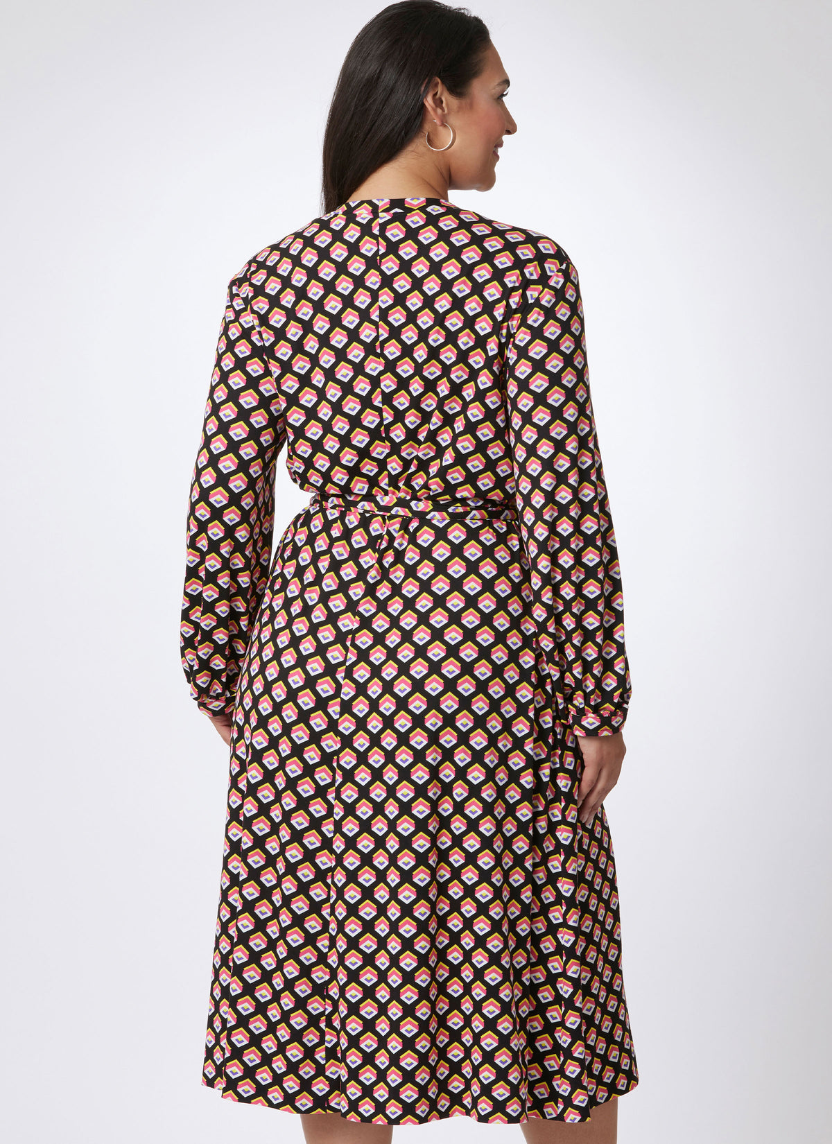 Vogue Patterns V2081 pattern envelope showing the dress designs