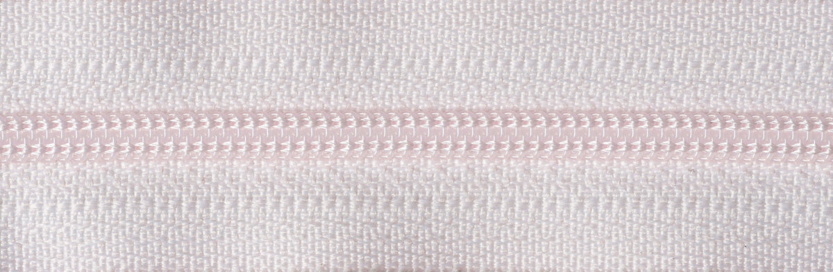 YKK 56cm nylon coil zip in powder pink