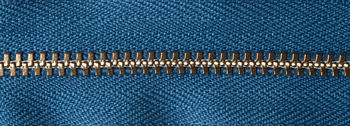 YKK brass jeans zip with slate blue tape, 15cm