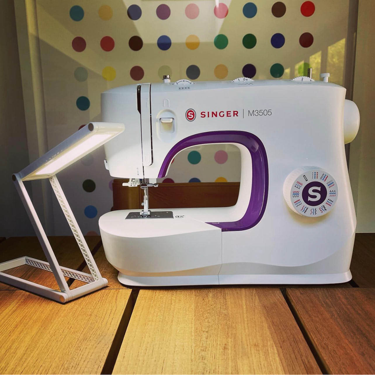 Singer Studio Foldable LED Lamp - Rechargeable, dimmable and Folds flat, Perfect for extra lighting around a sewing machine or for crafting