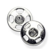 Card of silver 7mm sew-on snap fasteners