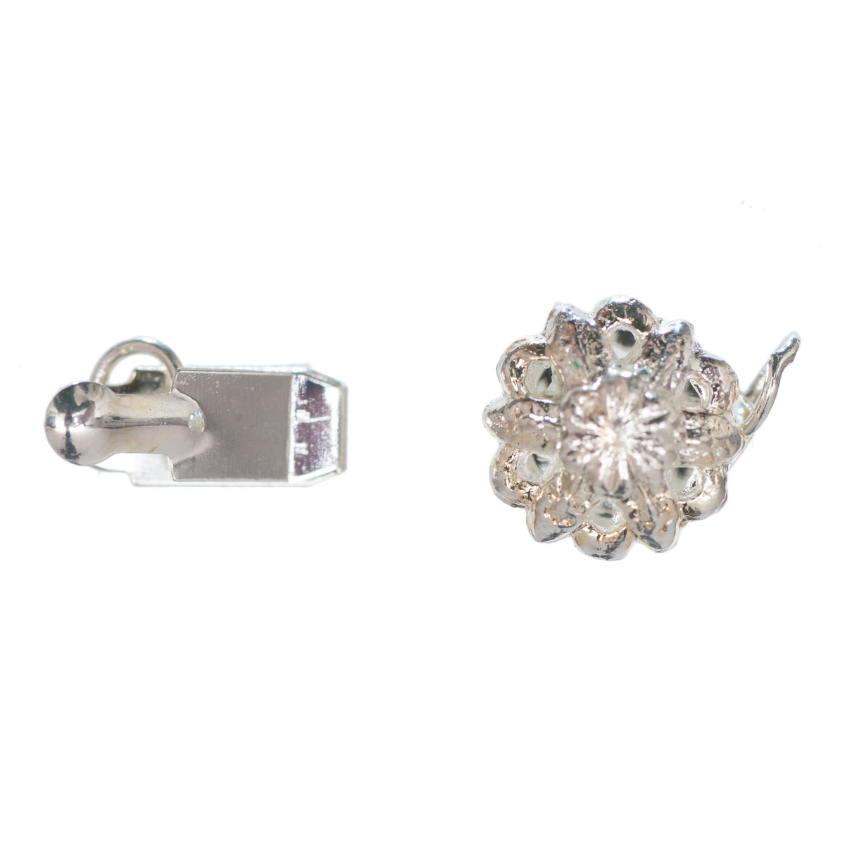 Silver flower-style necklace clasp