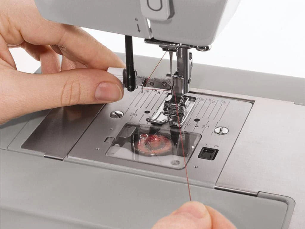Singer Heavy Duty 4423 Sewing Machine - Which? Best Buy 2 years running, 60% stronger, 30% faster - New 2025 model - August Sew-Off Sale