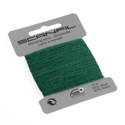 Card of Scanfil mending wool in fed green