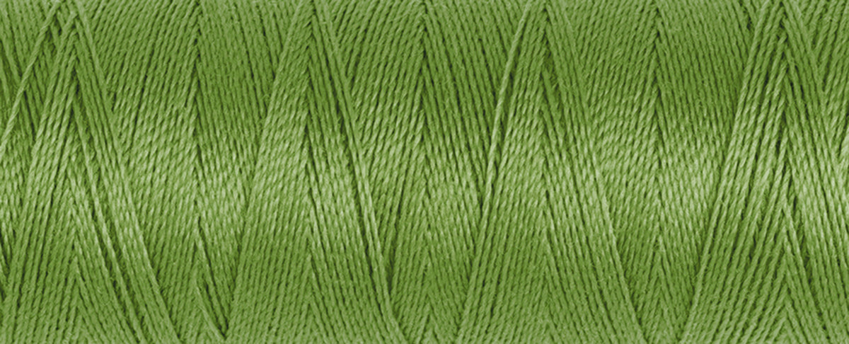 Spool of green Gutermann Maraflex elastic sewing thread
