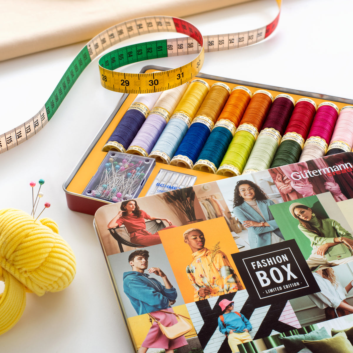Gutermann thread storage tin with 20 Sew-All reels
