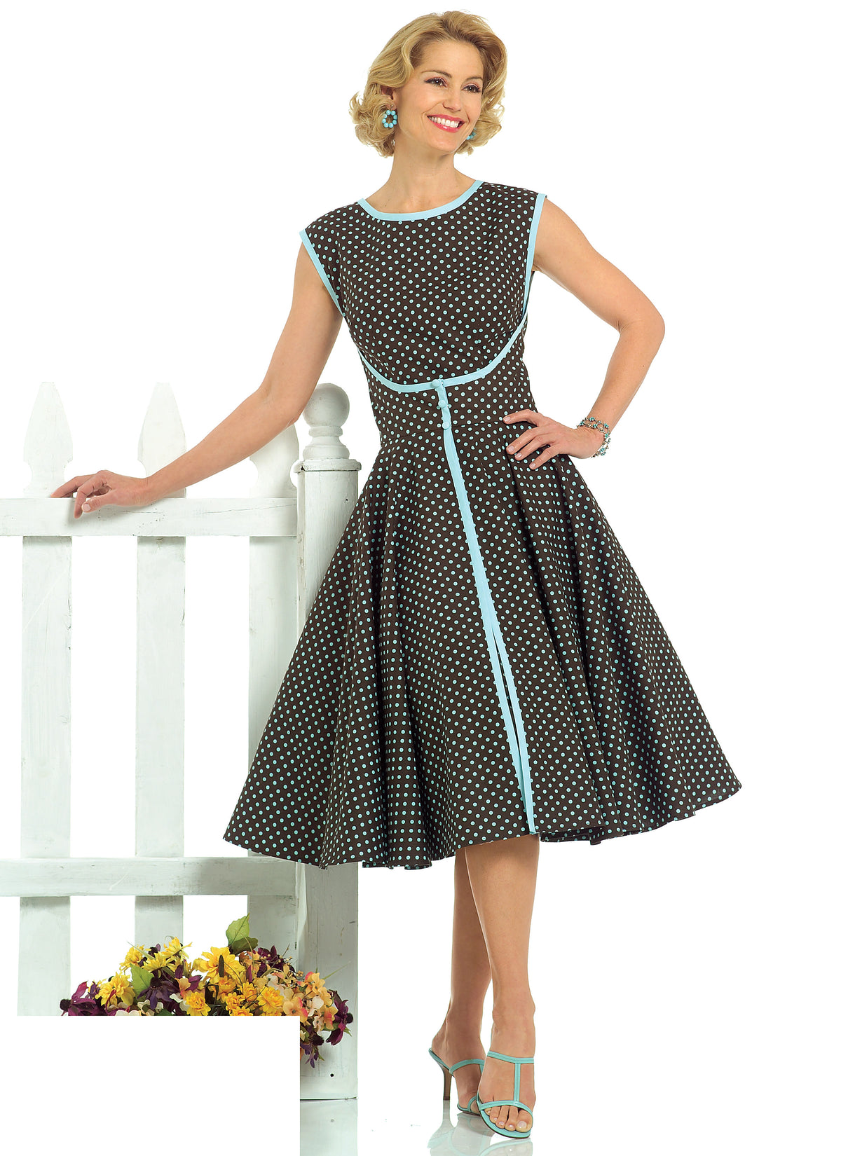 Butterick B4790 sewing pattern envelope showing the simple dress designs