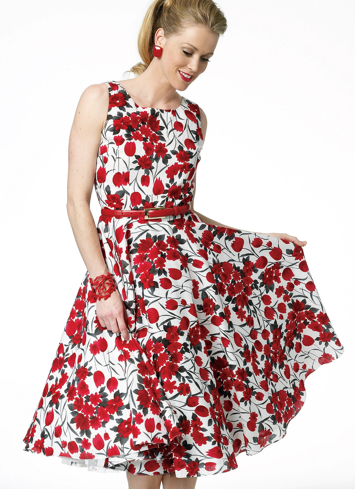 Butterick B5748 misses' lined dress sewing pattern envelope