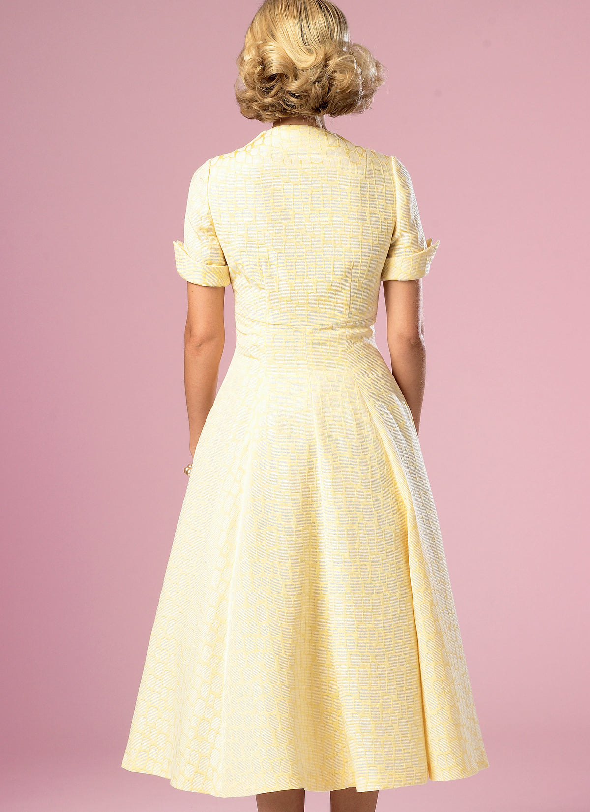 Butterick B6018 sewing pattern envelope showing fitted dress designs