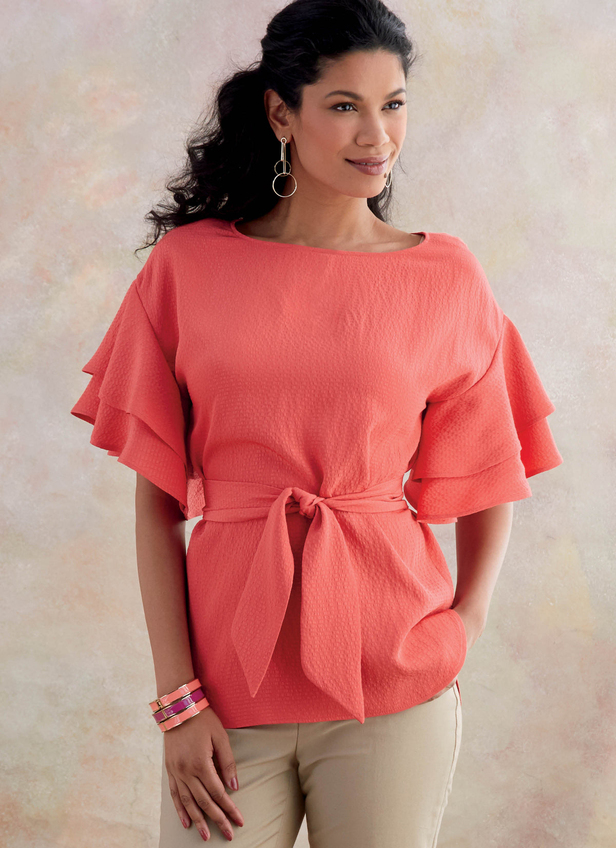 Butterick B6685 sewing pattern envelope showing a pullover top with drop shoulders