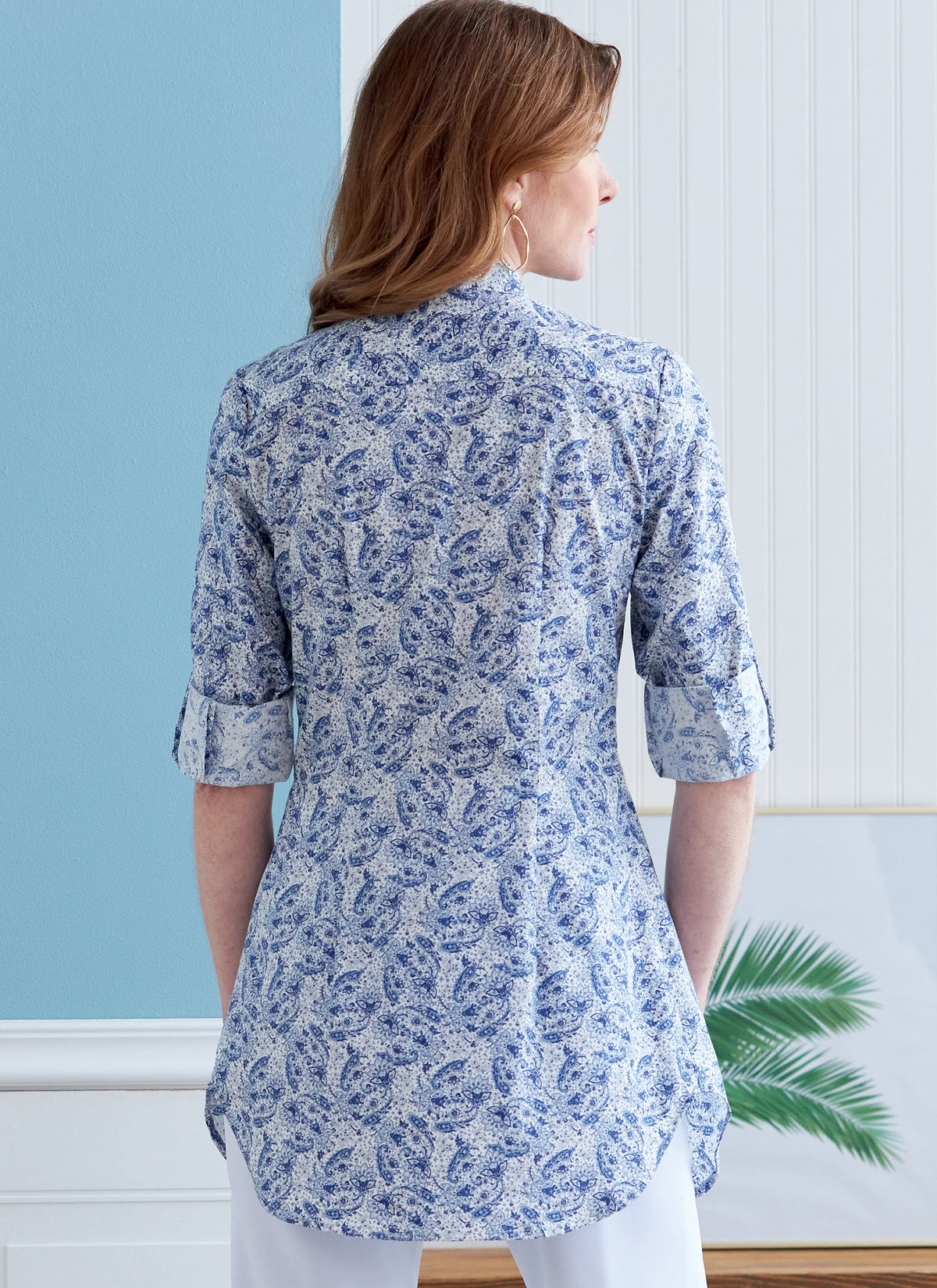 Butterick B6852 sewing pattern envelope showing women's semi-fitted shirt designs