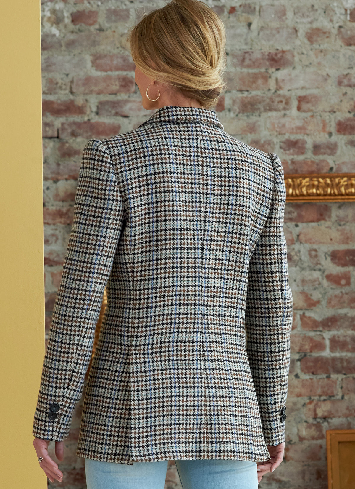 Butterick B6862 sewing pattern envelope showing misses' notched collar jacket designs