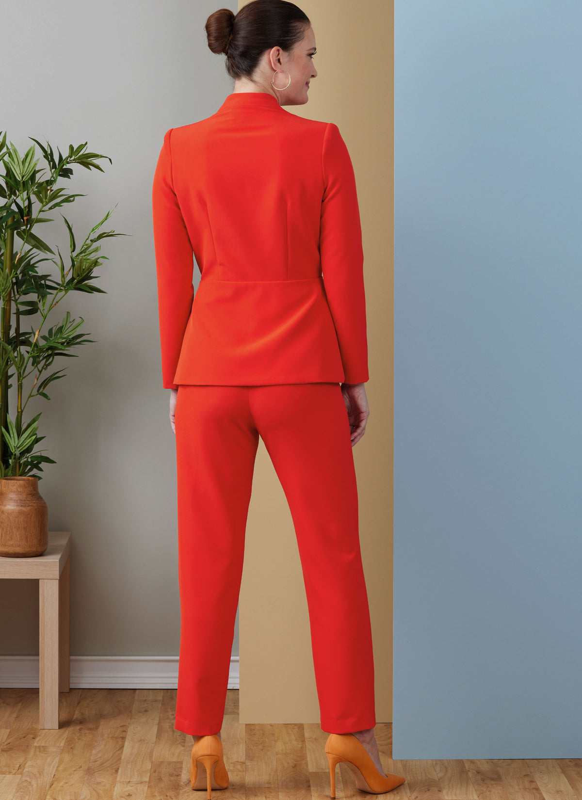Butterick B6915 sewing pattern envelope showing the two-piece suit designs