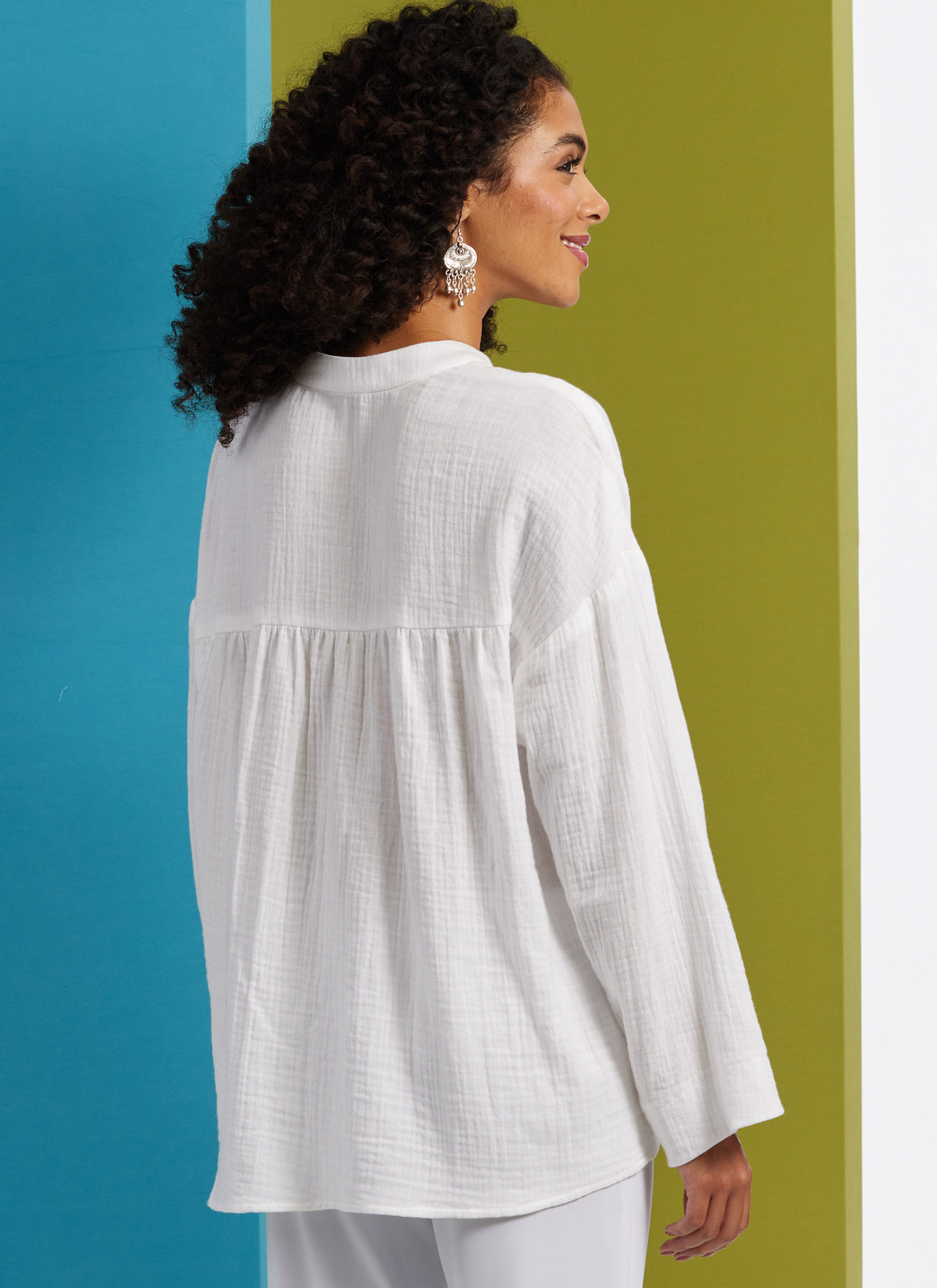 Butterick B6929 sewing pattern envelope showing the loose fit top or tunic designs