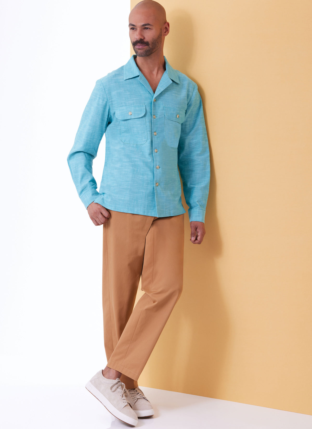 Butterick B6984 sewing pattern envelope showing a loose-fitting camp collar shirt