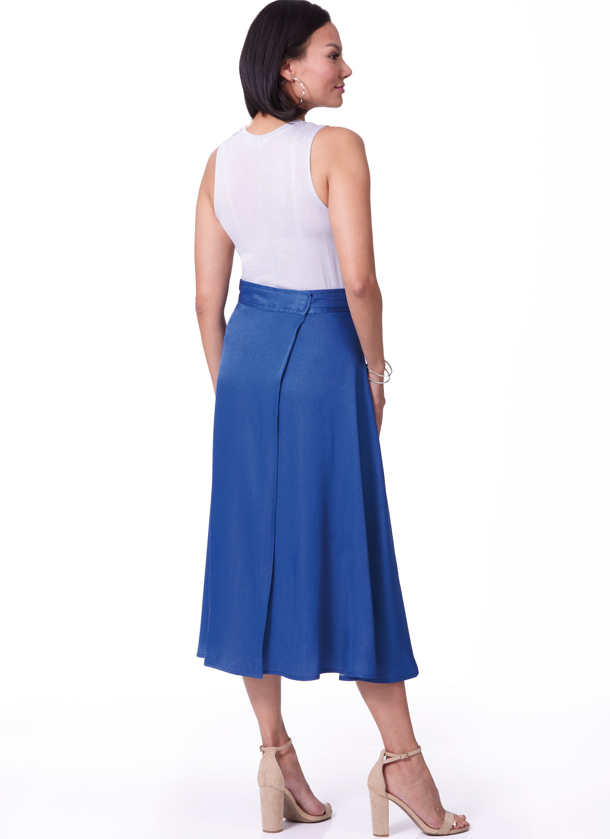Butterick B6986 sewing pattern envelope showing a vintage 1970s Wrap-and-Go skirt