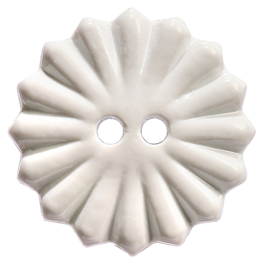 White daisy-shaped 2-hole button with ridged petals
