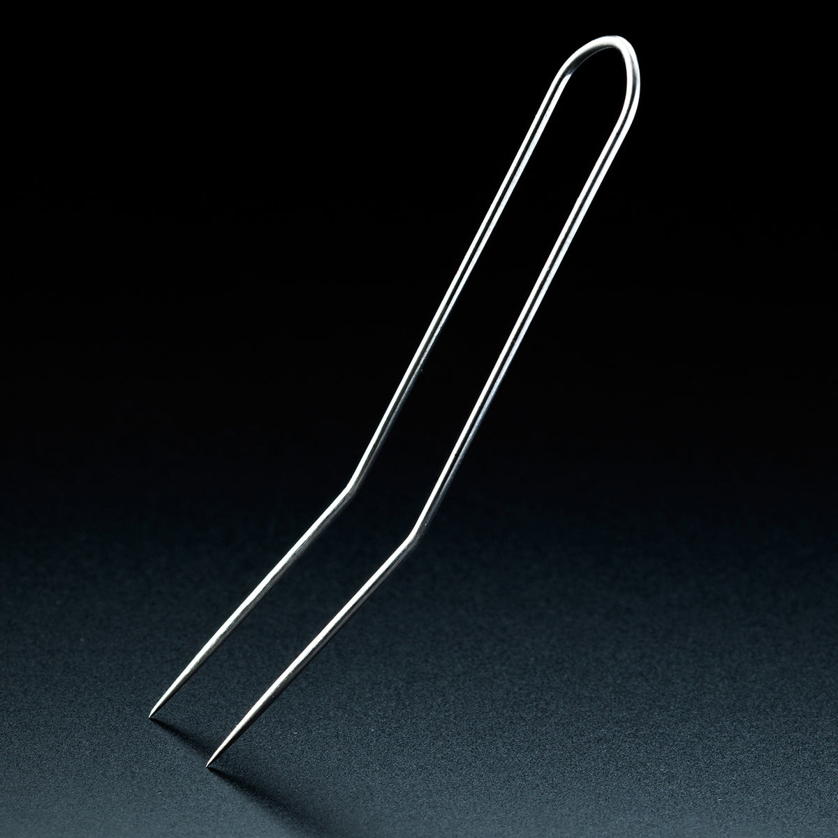 Box of Clover fork blocking pins