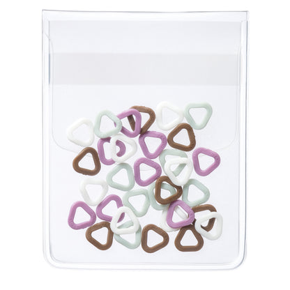 Clover soft triangle stitch markers extra small in packaging