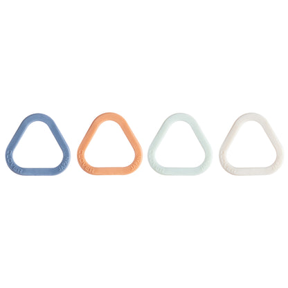 Clover soft triangle stitch markers medium in packaging