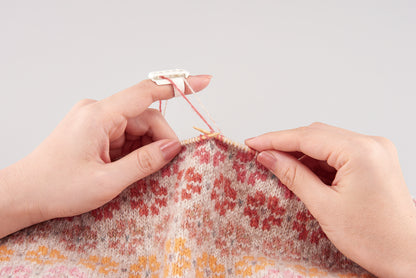 Clover large ring yarn guide for knitting in packaging