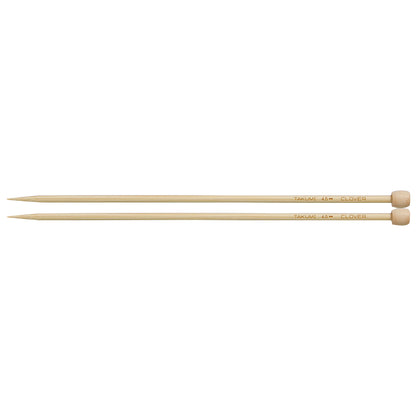 Pair of Clover Takumi bamboo knitting needles, 23cm x 4.5mm, in green packaging
