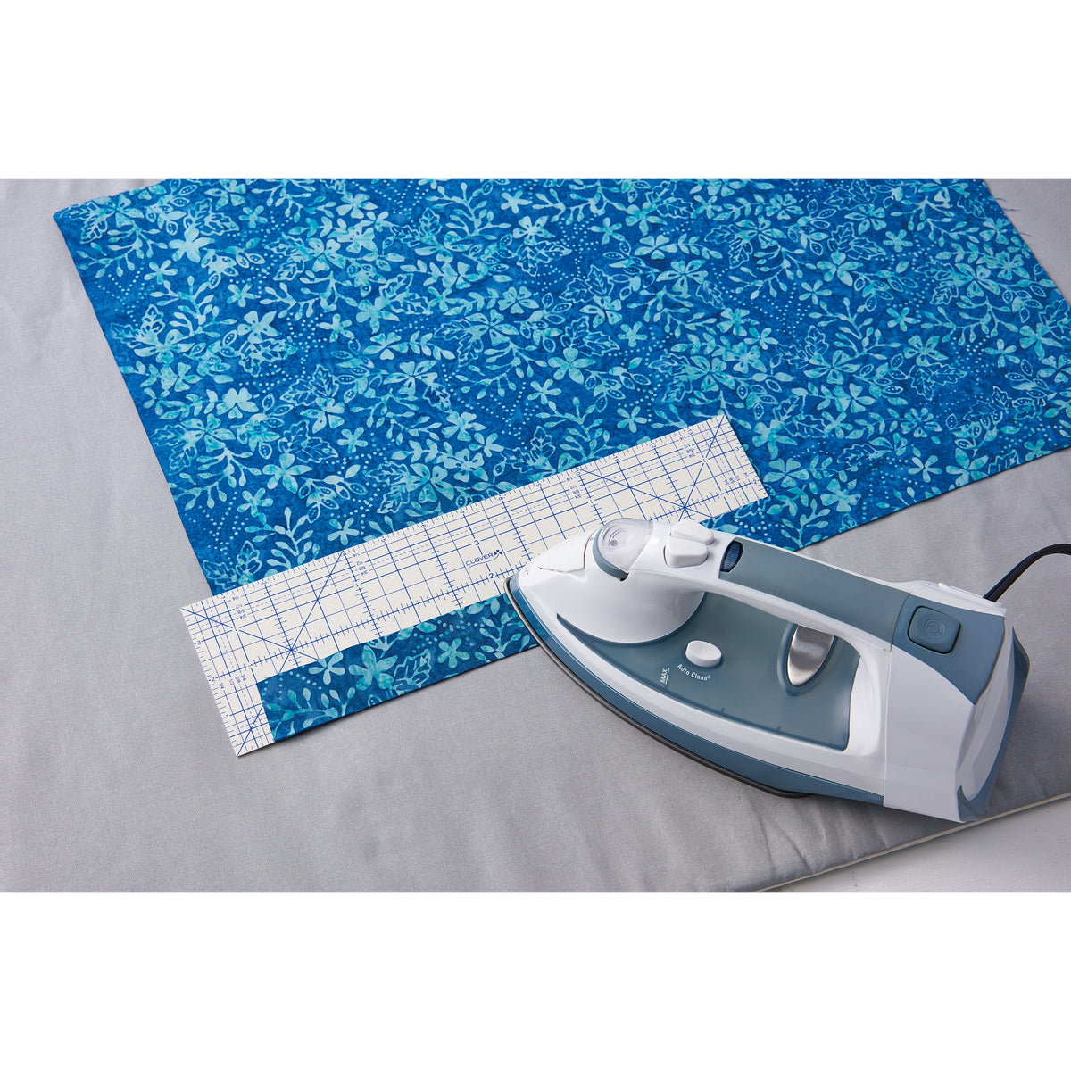 Clover large Hot Ruler pressing guide with inch markings