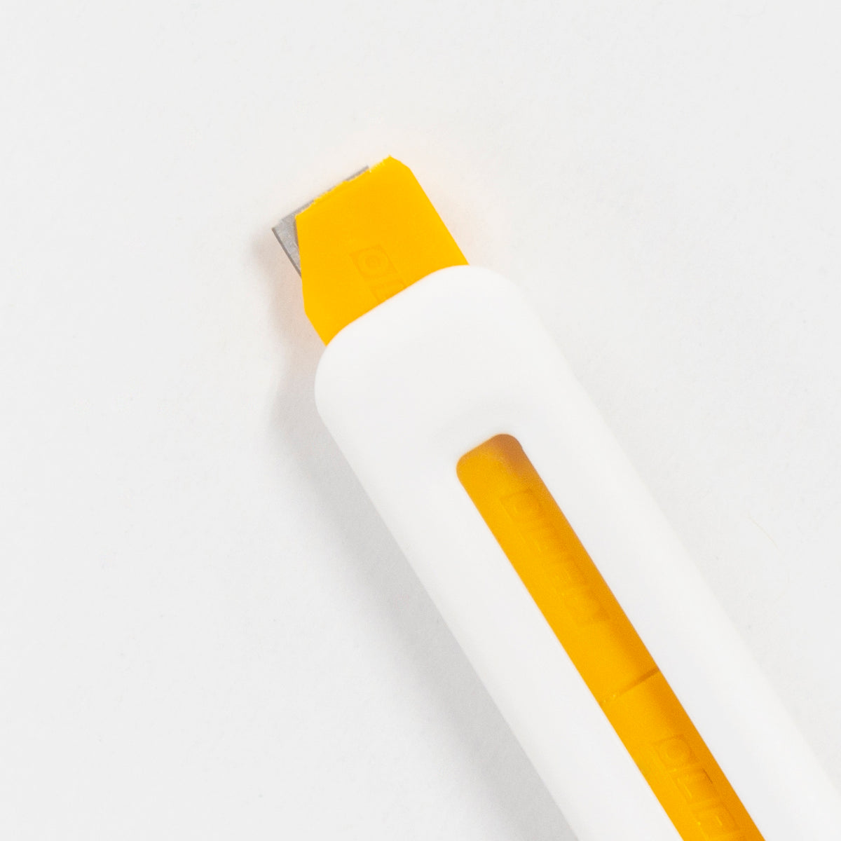 Olfa compact safety snap-off utility knife
