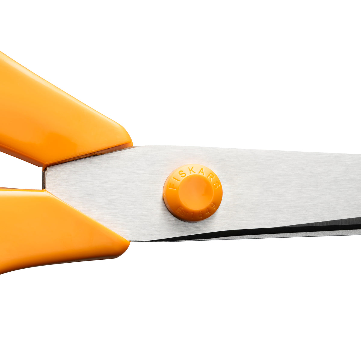Fiskars Classic 21cm scissors with orange handles