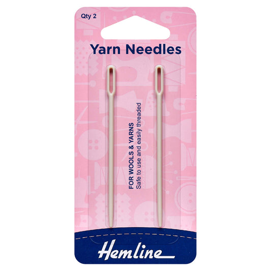 Two Hemline plastic wool and yarn needles on a card