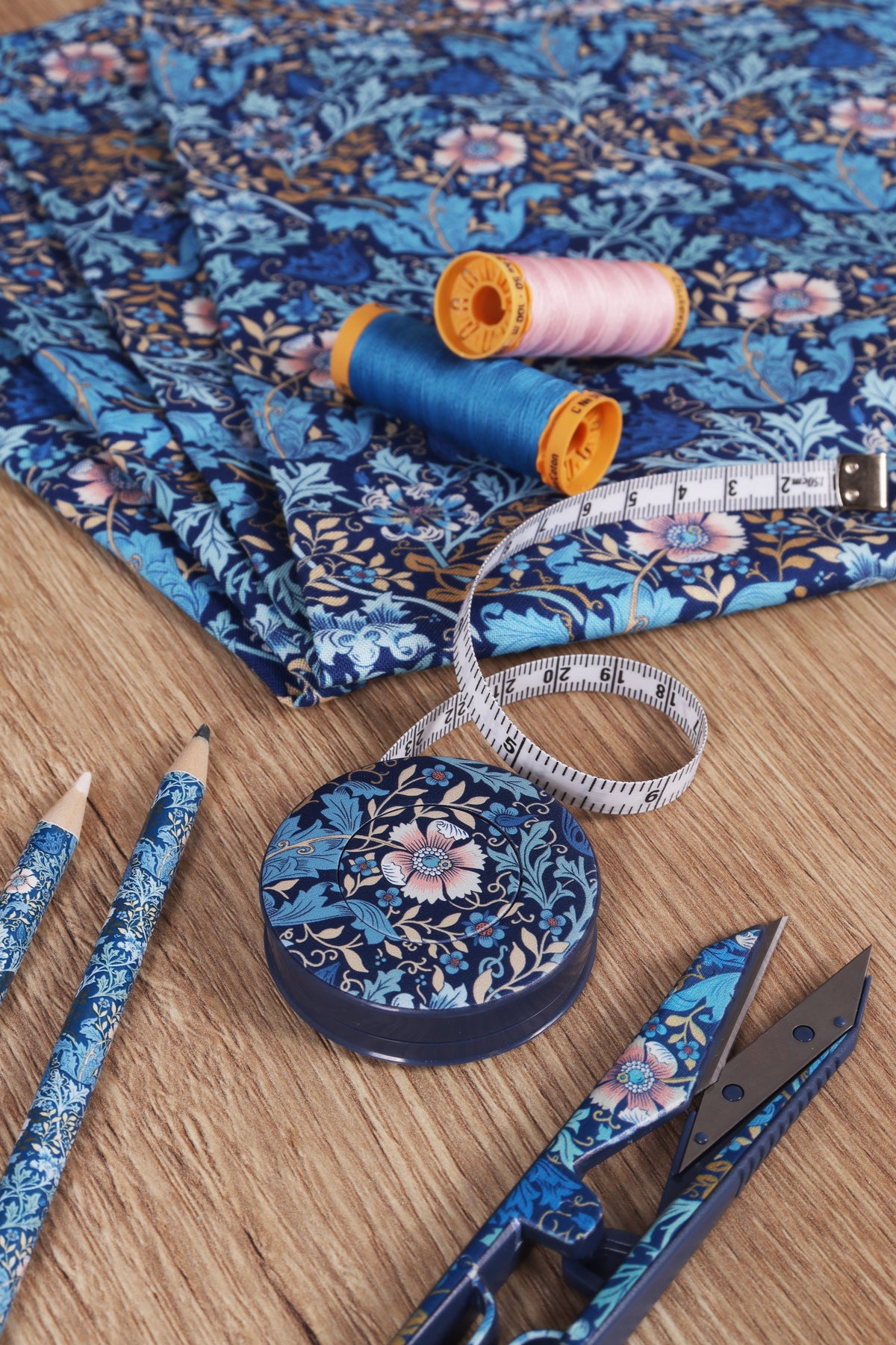 Round printed retractable tape measure