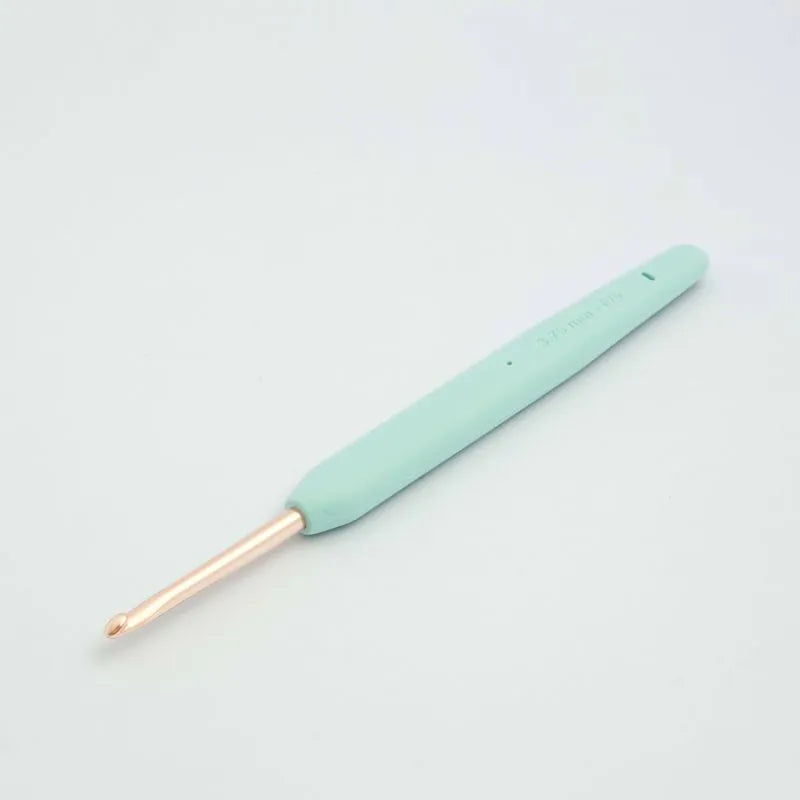 KnitPro Vybe 3.75mm crochet hook with cloud soft-grip handle