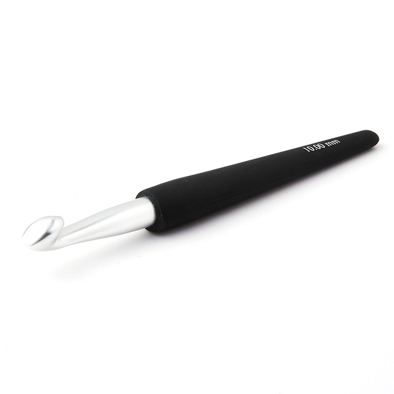 KnitPro 3.25mm silver aluminium crochet hook with black soft grip handle
