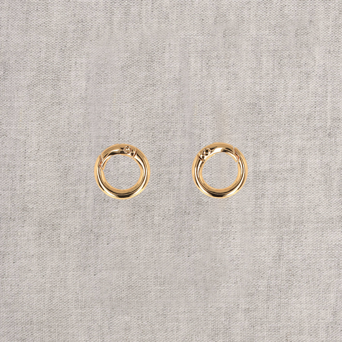 Four gold 20mm spring O rings
