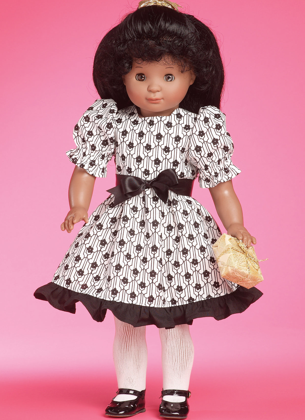 McCall's M6005 pattern envelope showing doll clothes