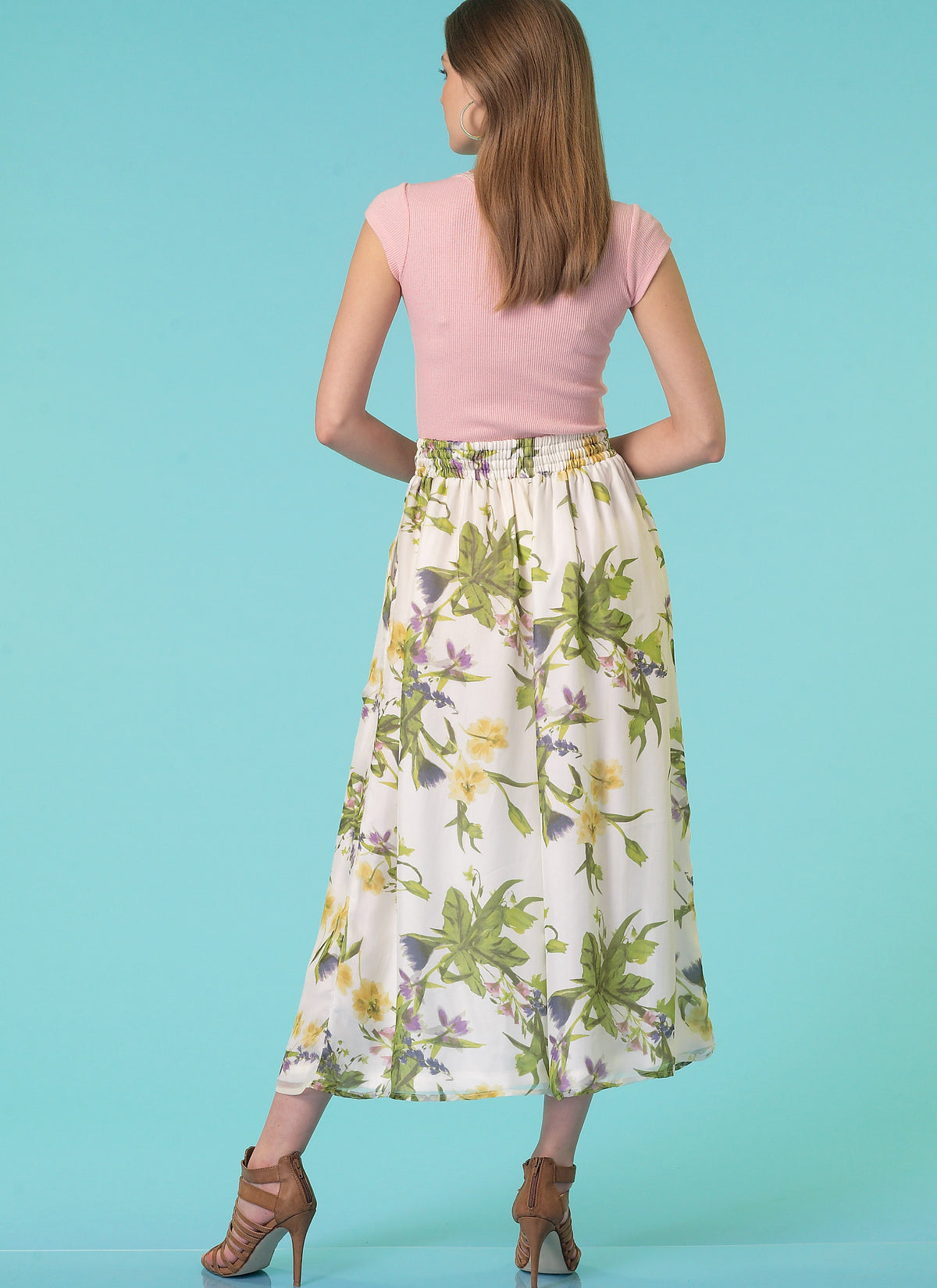 McCall's M7131 sewing pattern envelope showing trousers, culottes and shorts designs