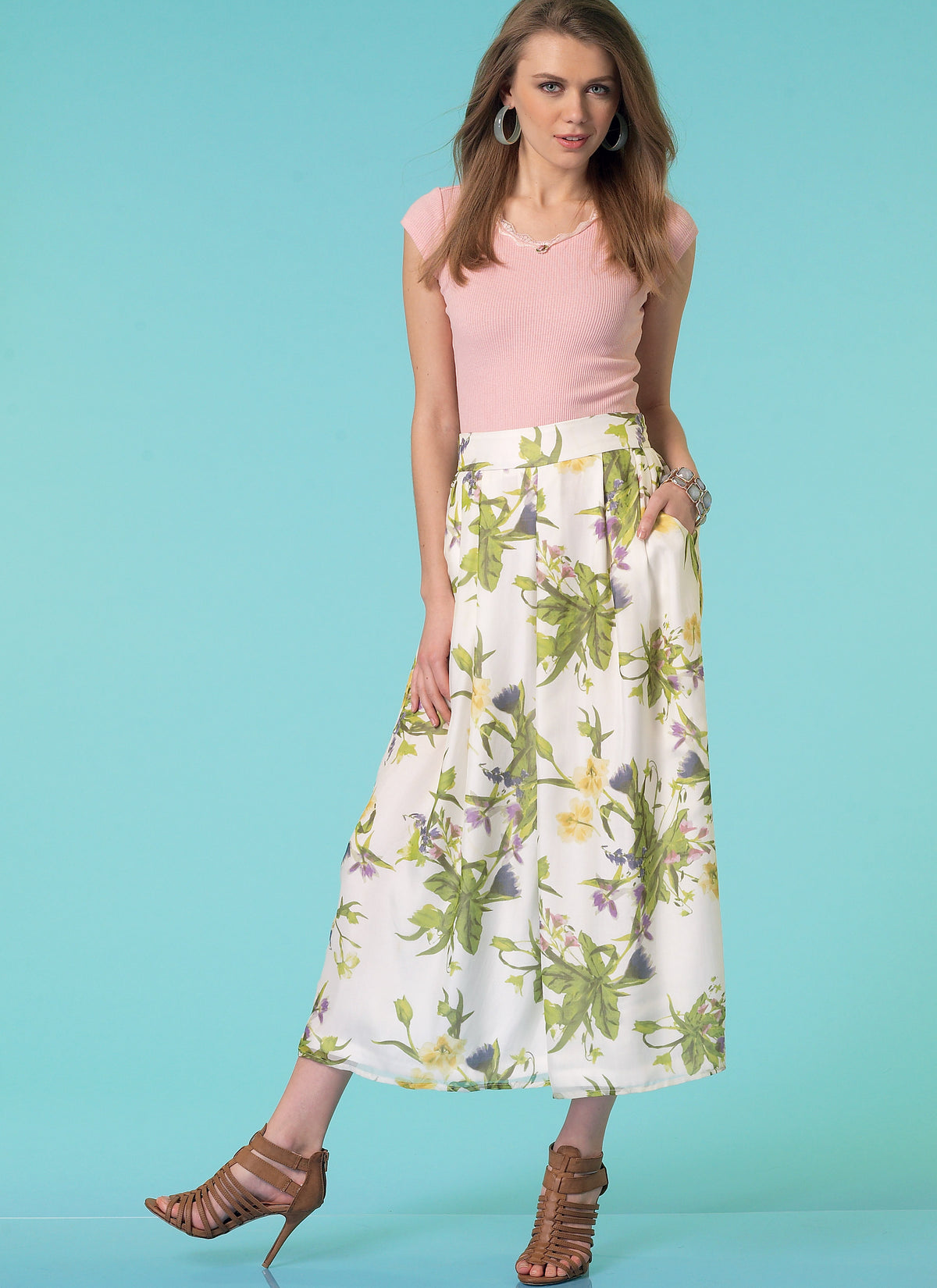McCall's M7131 sewing pattern envelope showing trousers, culottes and shorts designs