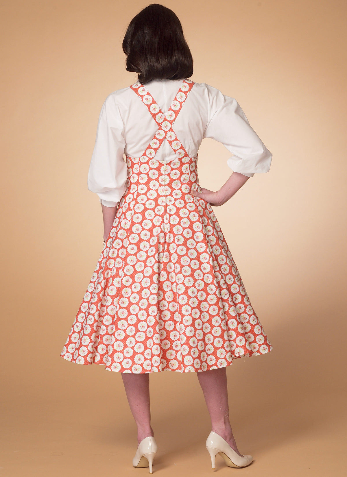 McCall's M7184 sewing pattern envelope showing semi-fitted shirt designs
